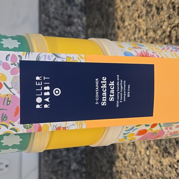 NWT Roller Rabbit Snackle Stack Containers With Carry Handle - Picture 4 of 4